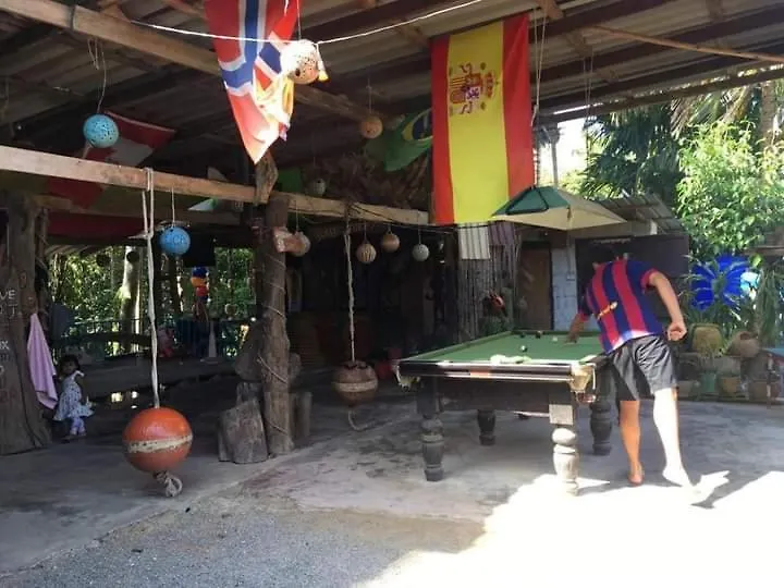 Rum i privatbostad Sakai Bungalows&Bar Ko Lanta Thailand