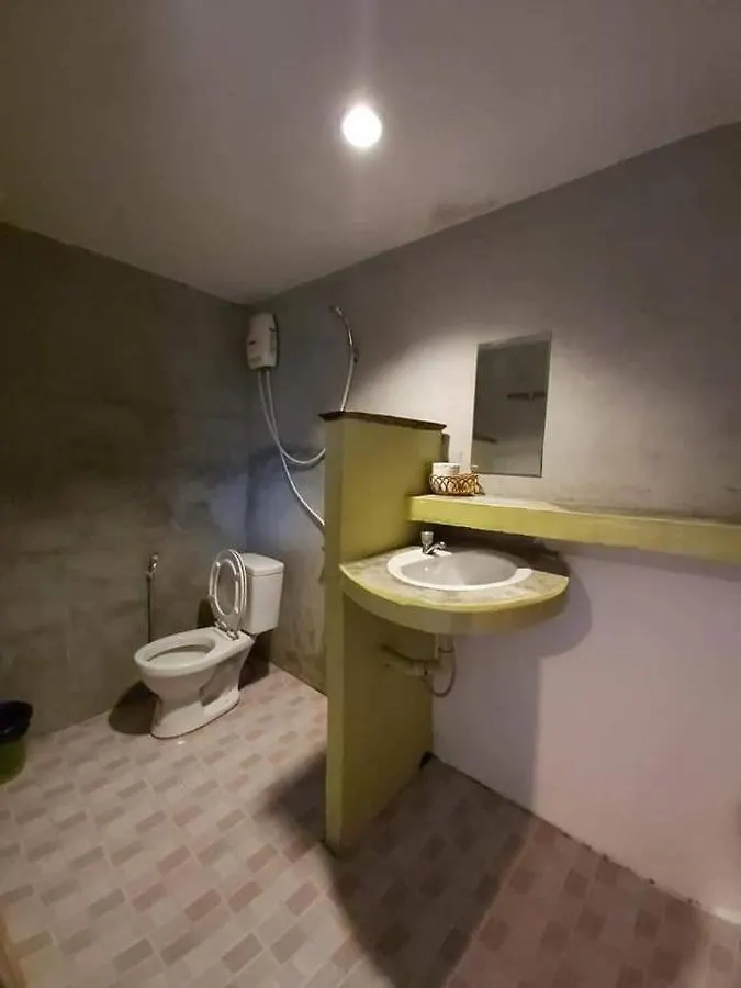 Homestay Sakai Bungalows&Bar Koh Lanta Thailand